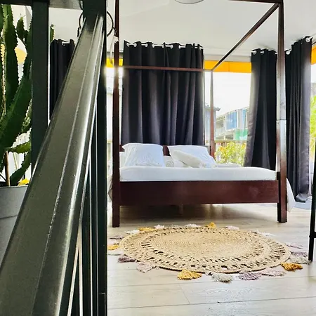 Loft Atypique13Om2-Salon De 40M2, Rooftop Et Patio Couvert Dep Tardif 13H-Pkg Gratuit Prive Sur Place Burdeos Exterior foto