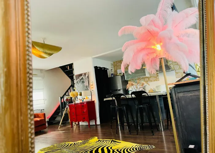Loft Atypique13Om2-Salon De 40M2, Rooftop Et Patio Couvert Dep Tardif 13H-Pkg Gratuit Prive Sur Place